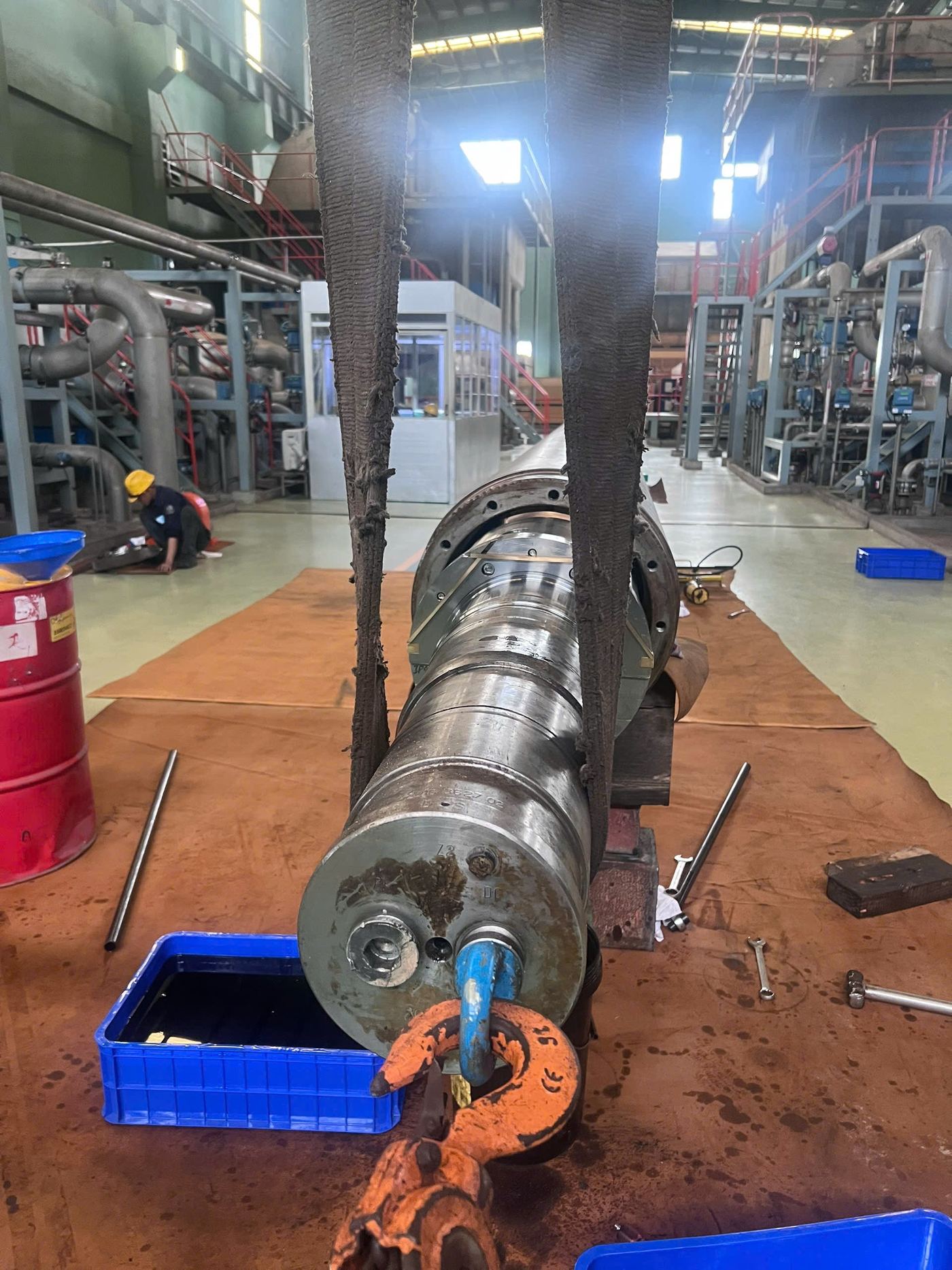 Cẩu di chuyển trục lô ép